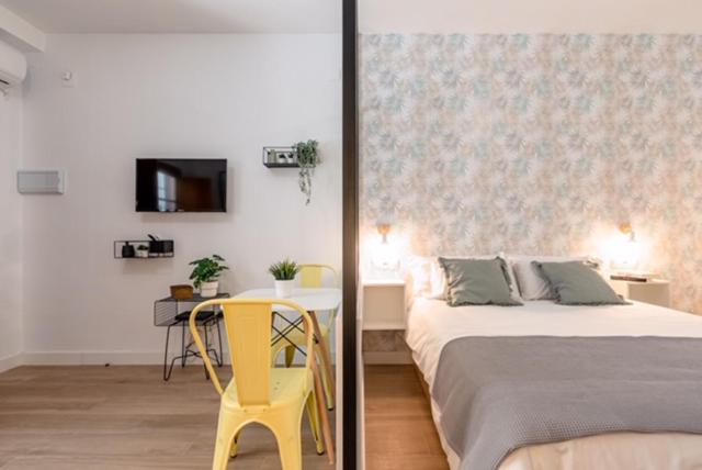 Loft And Bike Alameda Apartment Seville Exterior photo